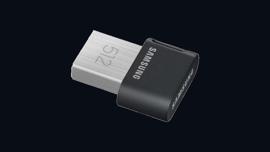 Product photograph of the USB Flash Drive FIT Plus.